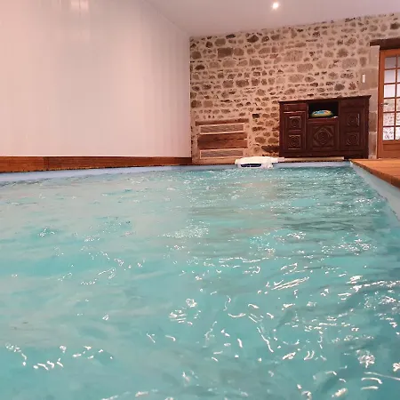 Auverg'nature Combrailles ベッド・アンド・ブレックファスト